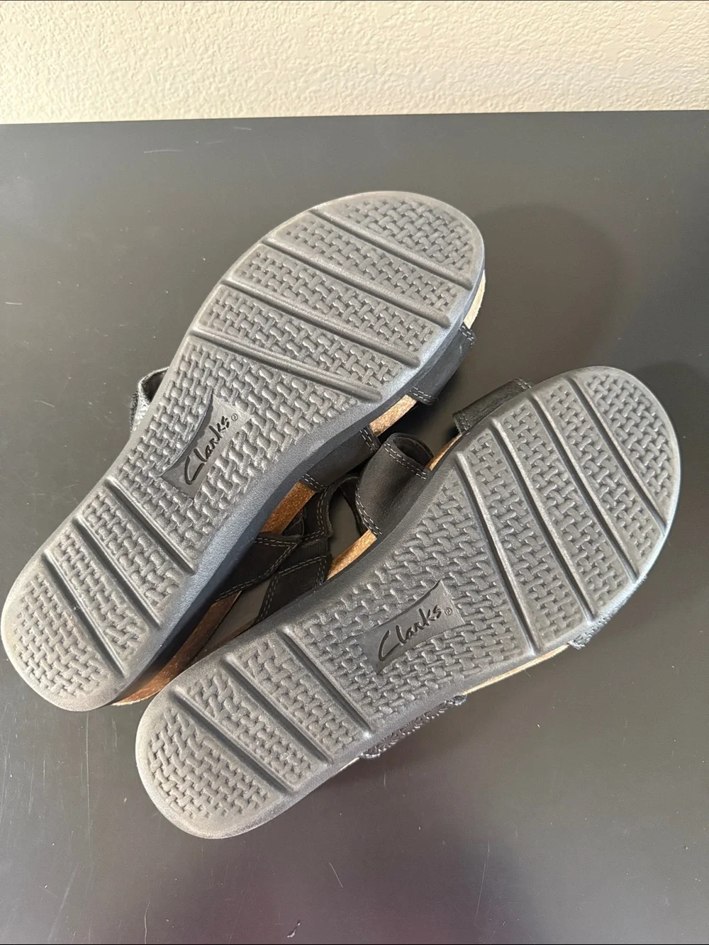 Clarks Calenne Maye Black Leather Flat Sandals
